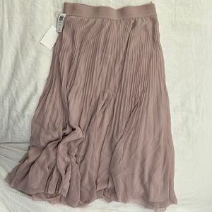 Aritzia Twirl Midi Skirt Size Large | Color Camille